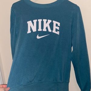Nike pullover
